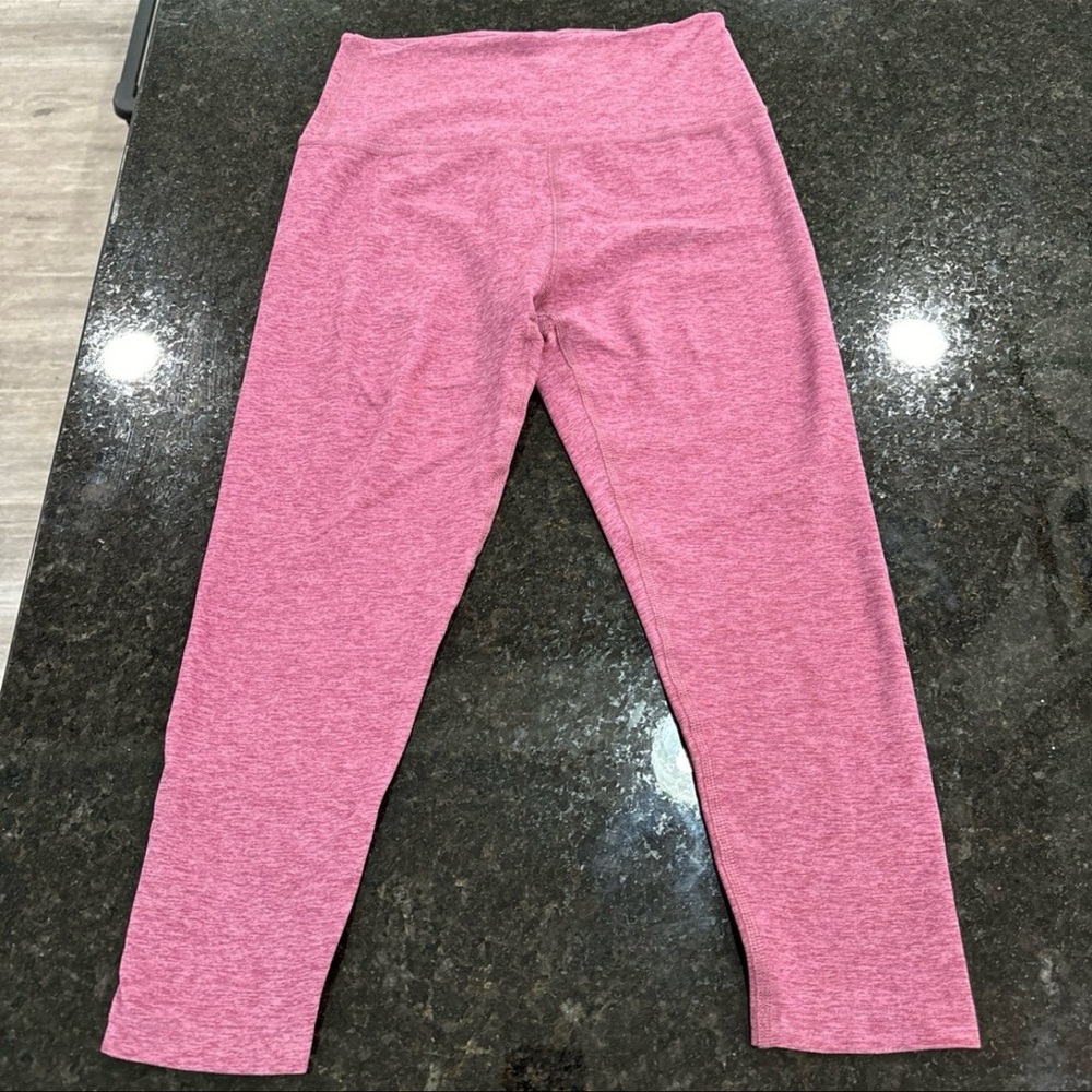 Beyond Yoga Cropped Leggings Medium
